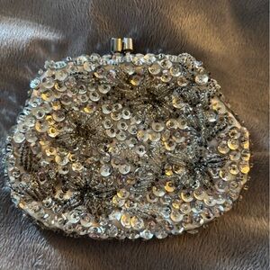 Vintage bead and sequin kisslock coin purse